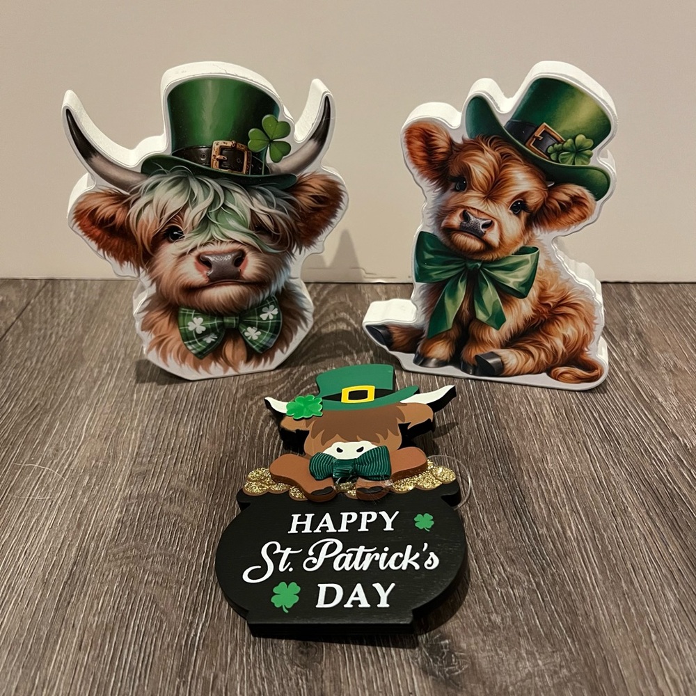 St. Patrick's Day Highland Cow Table Decor & Ornament- 3 items- NWT